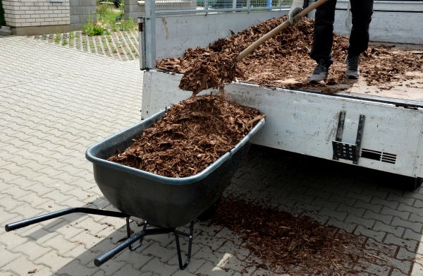 Bulk Mulch Delivery in Saint Cloud