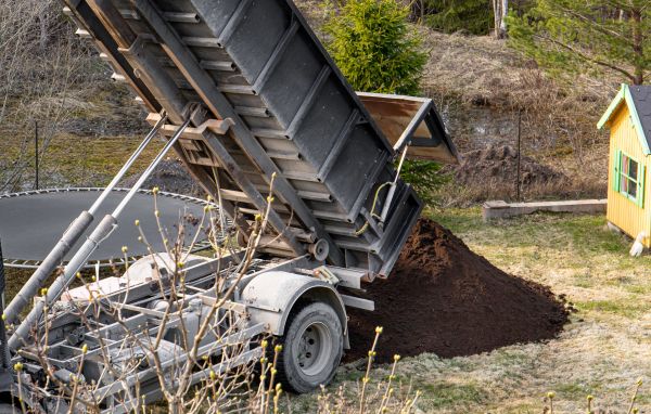 Yard Soil Delivery in Saint Cloud